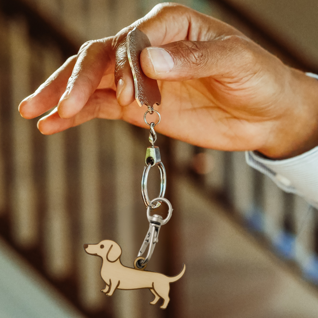 Porte Clés En Bois Teckel - Mobju